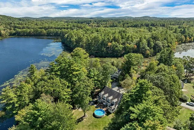 $974,900 | 40 Coopers Grove Road, Kingston, NH 03848