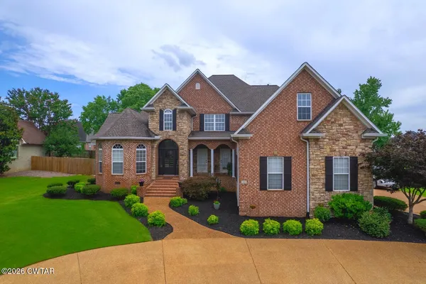 $615,000 | 185 Greendale Drive, Jackson, TN 38305