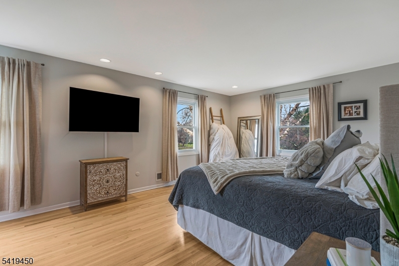 7 Militia Road Whitehouse Station, NJ 08889 - Photo 19 of 44