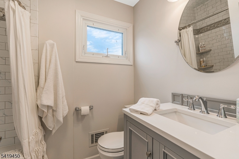 7 Militia Road Whitehouse Station, NJ 08889 - Photo 24 of 44