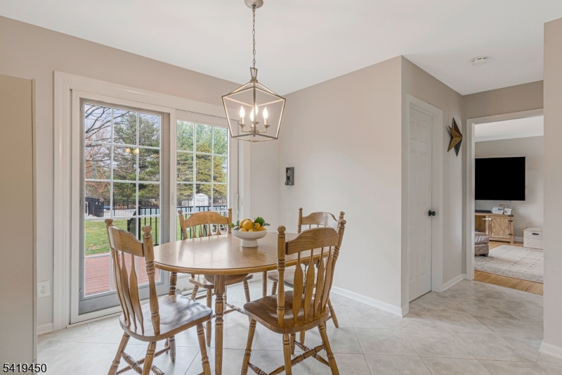 7 Militia Road Whitehouse Station, NJ 08889 - Photo 8 of 44