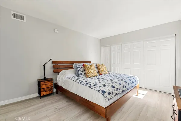 $385,000 | 18307 Burbank Boulevard, Unit 5, Tarzana, CA 91356