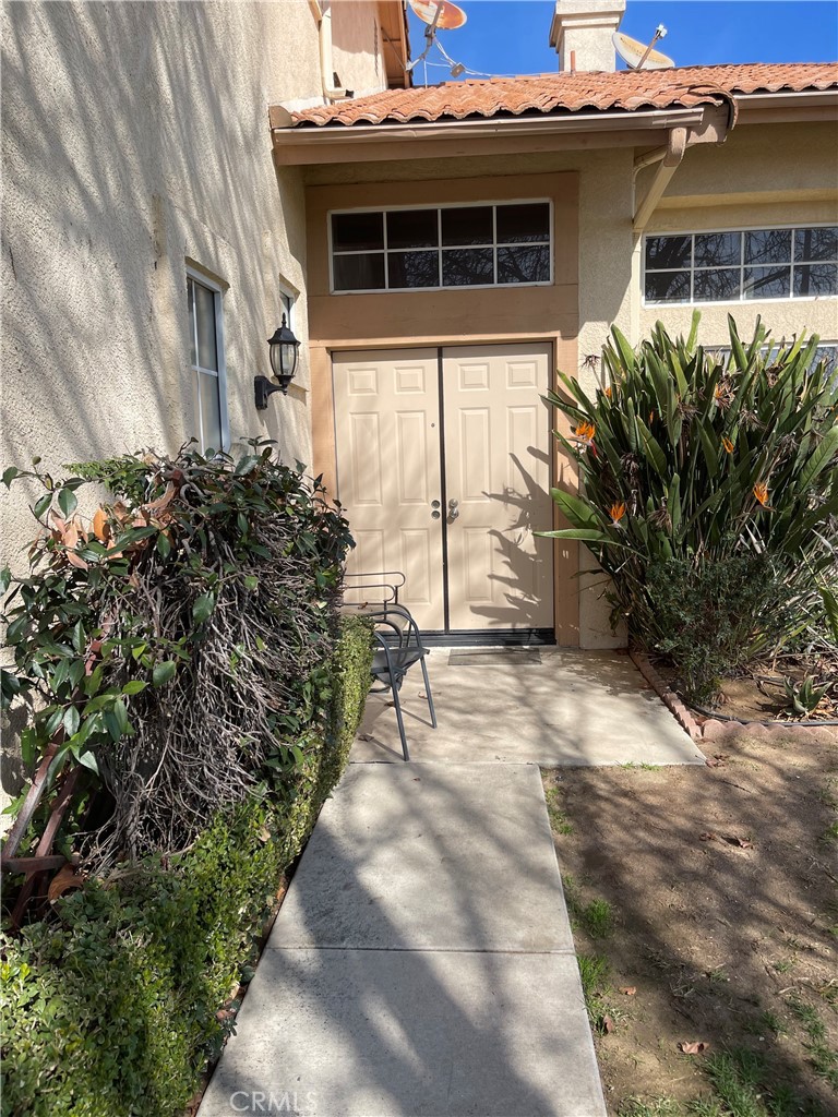 19284 Krameria Avenue Riverside, CA 92508 - Photo 5 of 26 Entrance