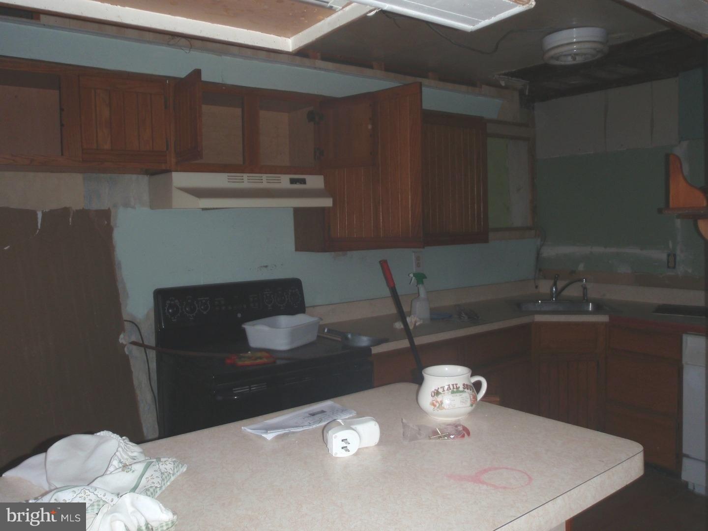139 Golf Road Darby, PA 19023 - Photo 3 of 7 Gallery Image 3