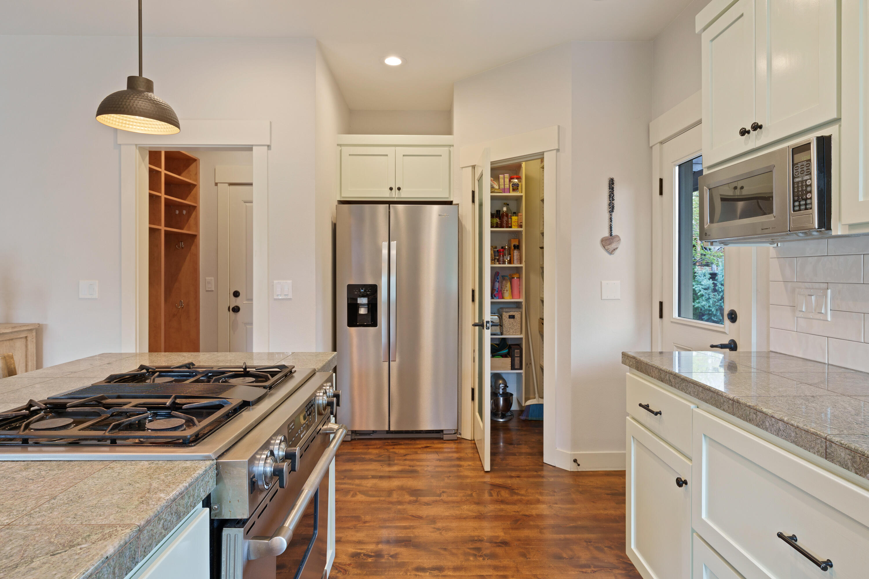 61461 Linton Loop Bend, OR 97702 - Photo 12 of 49 DSC01883