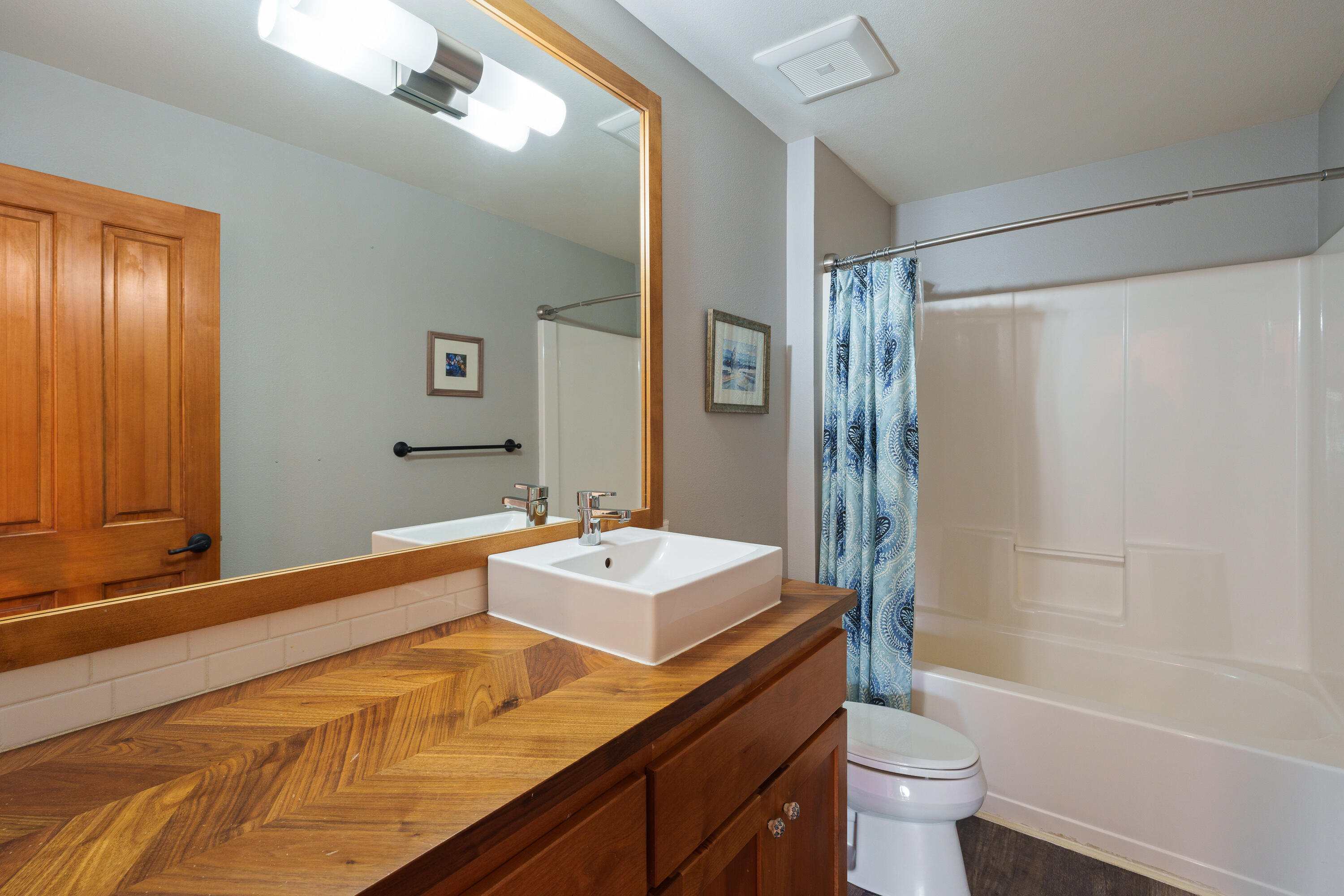 61461 Linton Loop Bend, OR 97702 - Photo 34 of 49 DSC01952