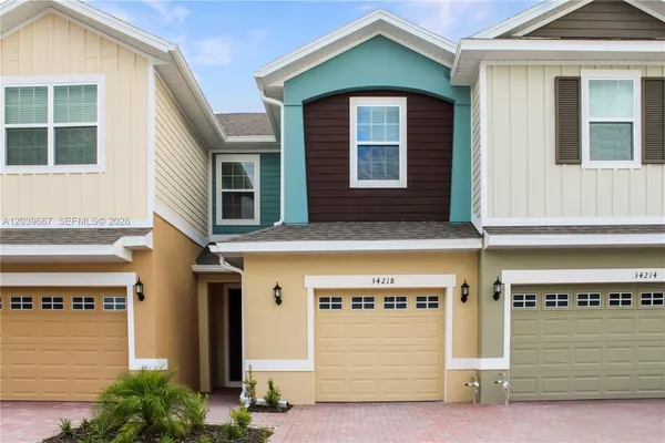 $1,950 | 34218 Cinder Way, Unit 34218, Zephyrhills, FL 33545