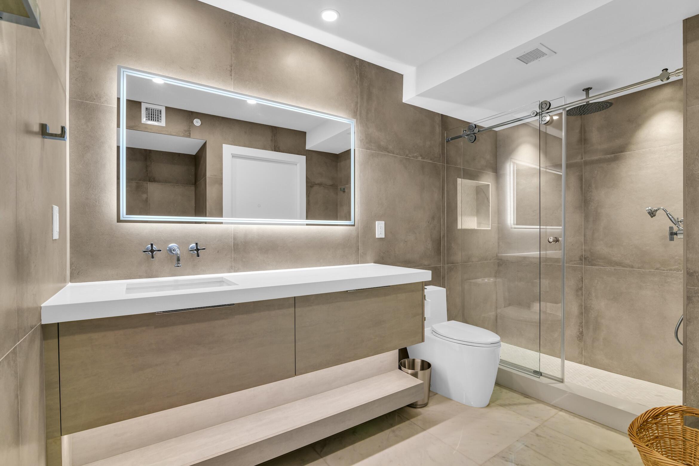 100 Southeast 5th Avenue, Unit 106 Boca Raton, FL 33432 - Photo 3 of 59 100 SE 5th Ave 106 Boca Raton -7