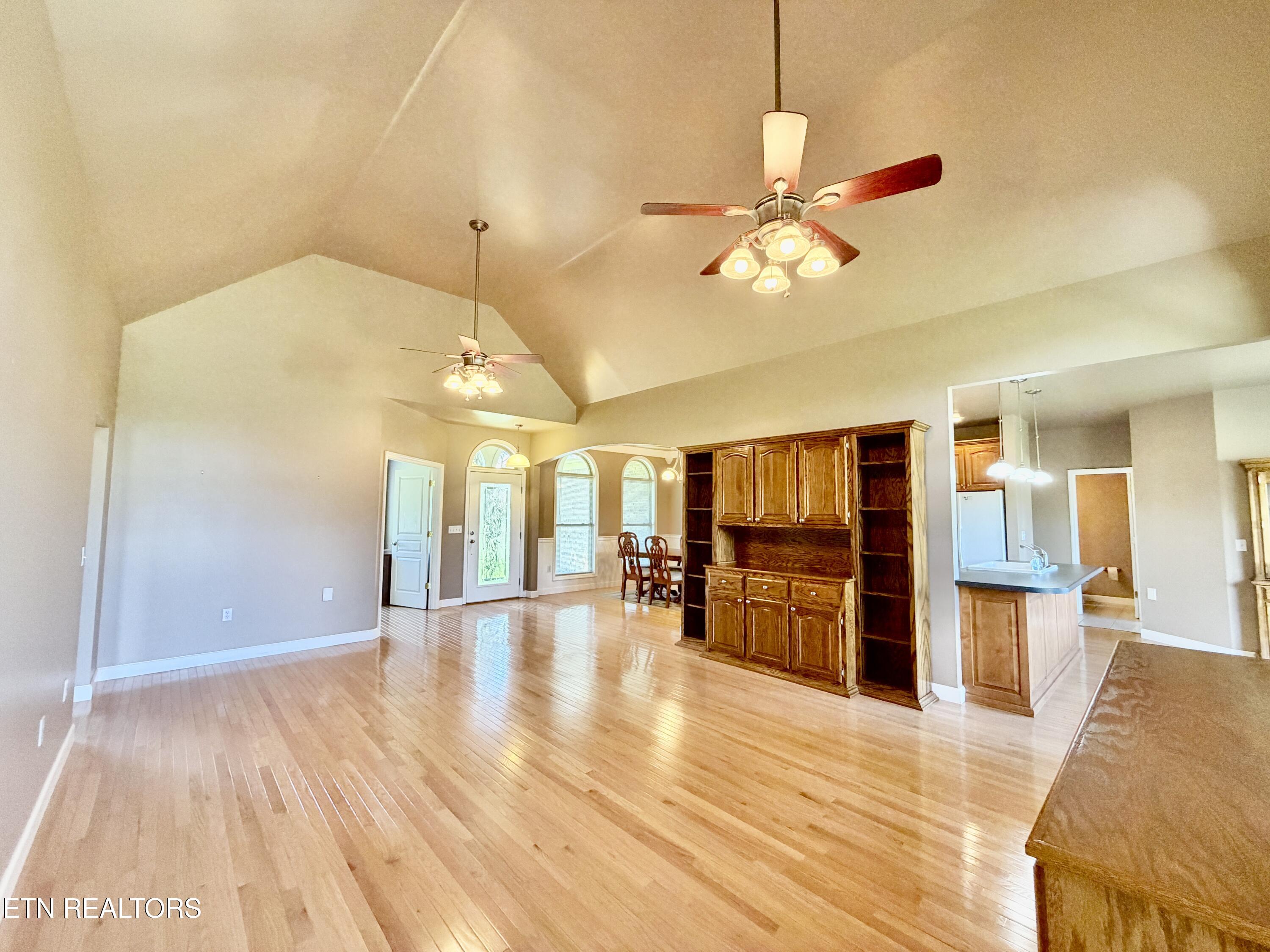1770 Buffalo Road Oneida, TN 37841 - Photo 14 of 57 24