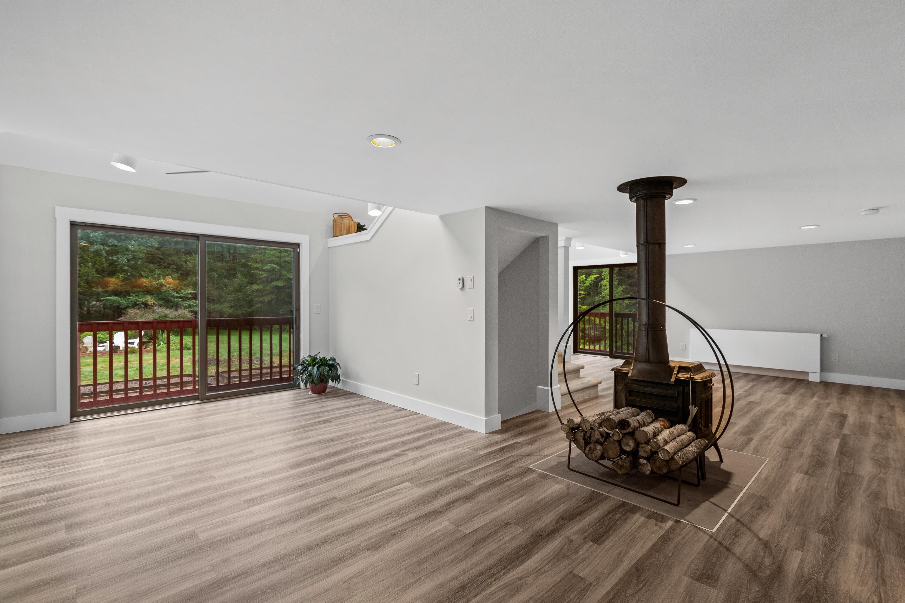 92 Town Farm Road New Boston, NH 03070 - Photo 3 of 40