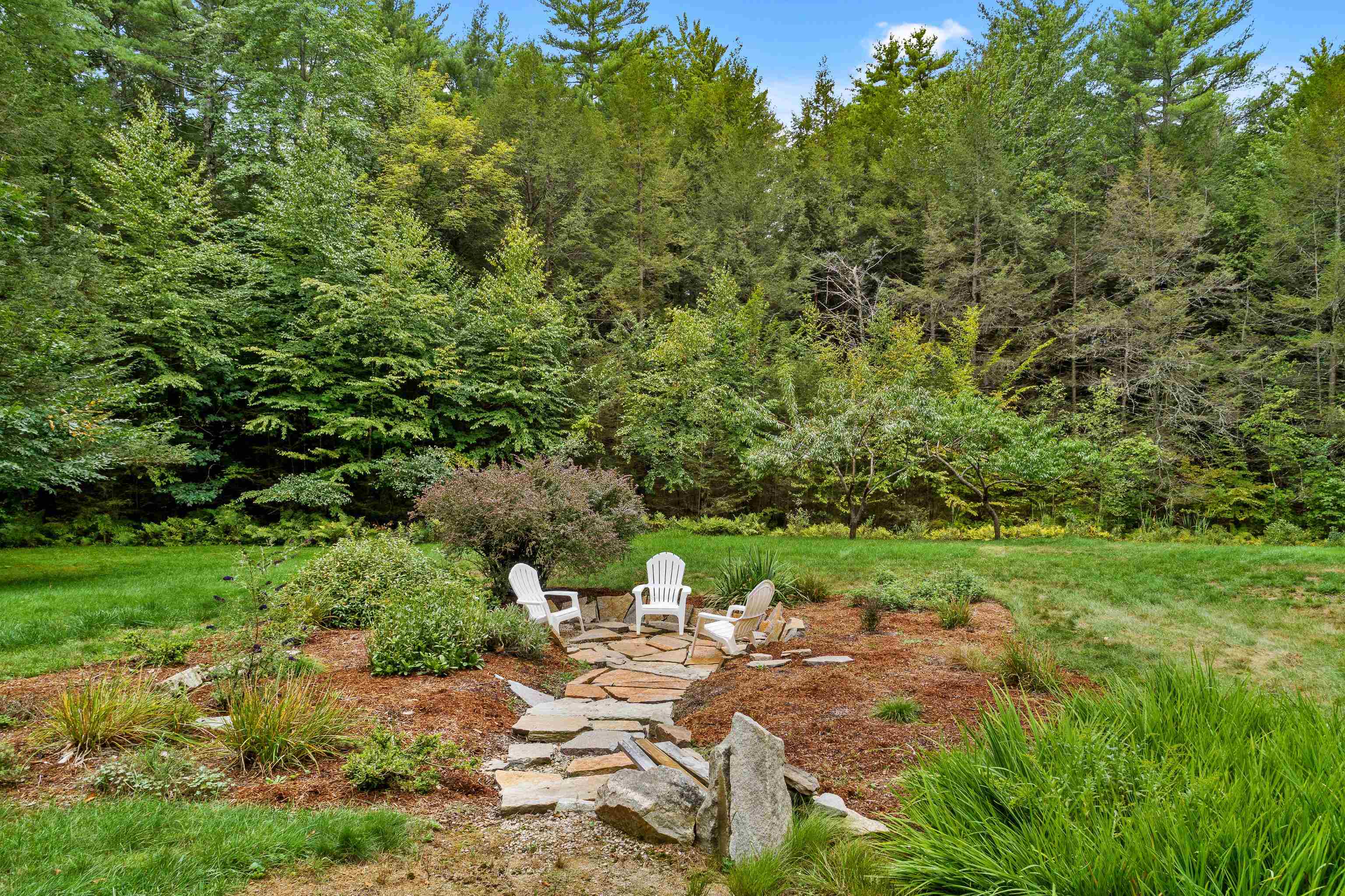 92 Town Farm Road New Boston, NH 03070 - Photo 37 of 40