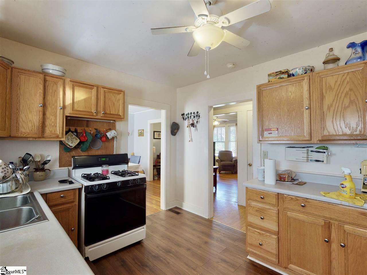5 West Marion Road Greenville, SC 29617 - Photo 3 of 11 Gallery Image 3