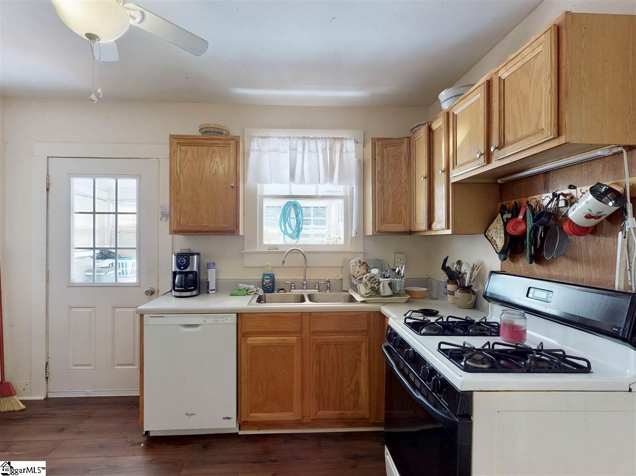 5 West Marion Road Greenville, SC 29617 - Photo 4 of 11 Gallery Image 4