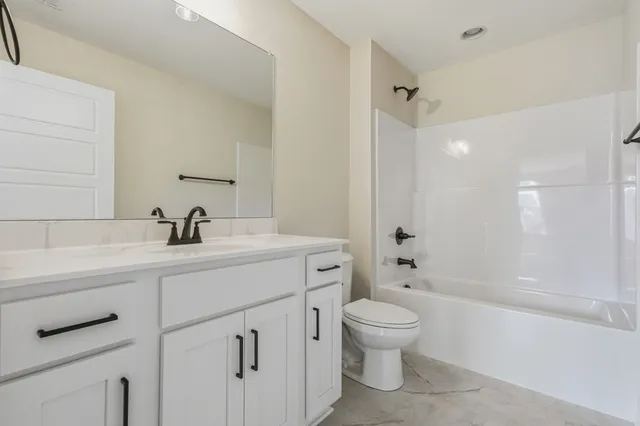 $339,900 | 1148 Malinda Lane, Unit 36, Greenbrier, TN 37073