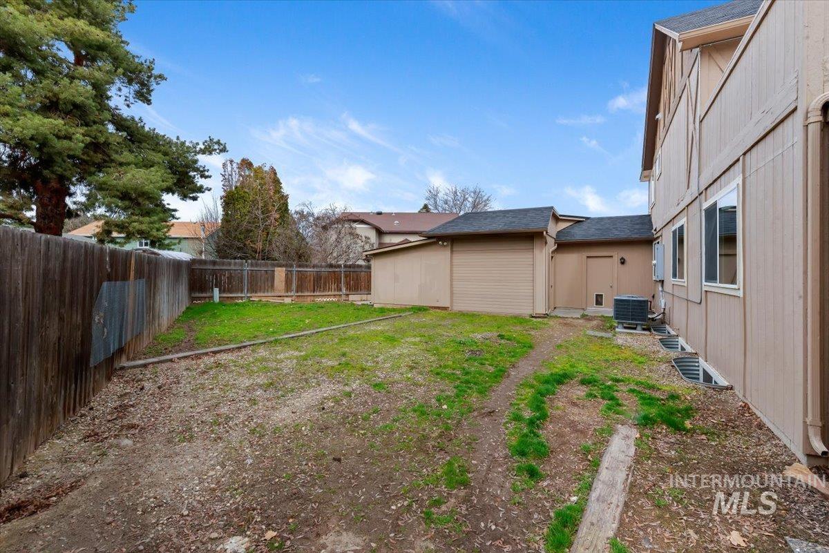 4297 Nystrom Way Boise, ID 83713 - Photo 40 of 50 View of fenced backyard