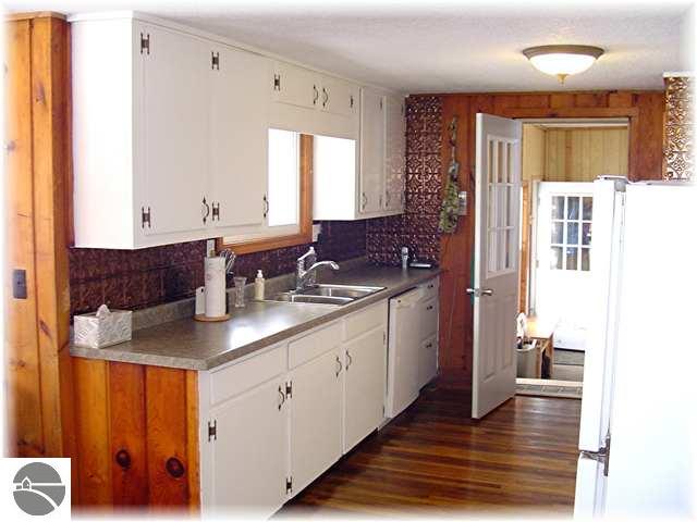 3398 Ritt Road Bellaire, MI 49615 - Photo 7 of 13 1713263-6.JPG