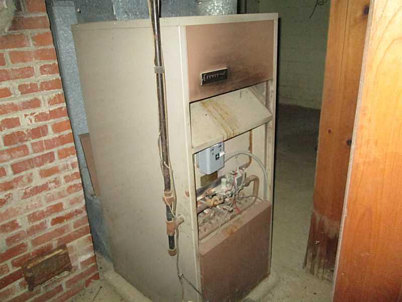 1112 Upper Mateer Road Vandergrift, PA 15690 - Photo 19 of 21 Other. Older furnace