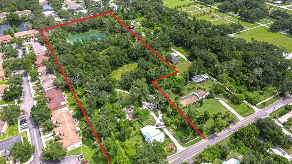$887,000 | 10904 Hackney Drive, Riverview, FL 33578