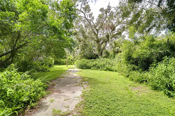 $887,000 | 10904 Hackney Drive, Riverview, FL 33578