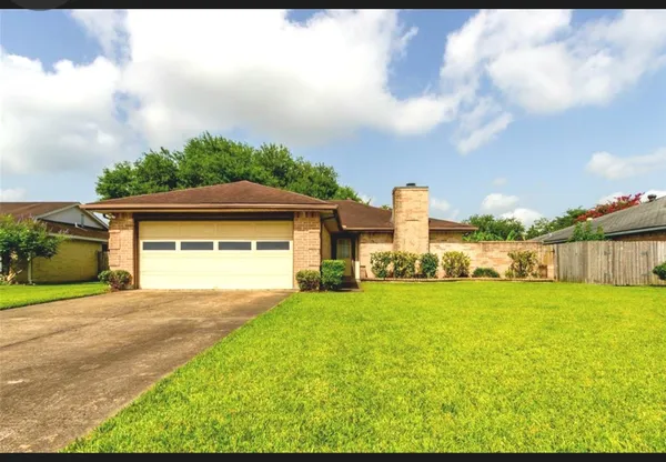$1,800 | 16814 Winnstream Lane, Sugar Land, TX 77498
