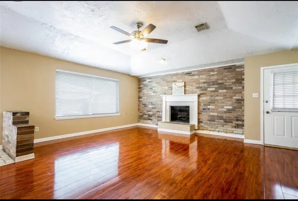 $1,800 | 16814 Winnstream Lane, Sugar Land, TX 77498