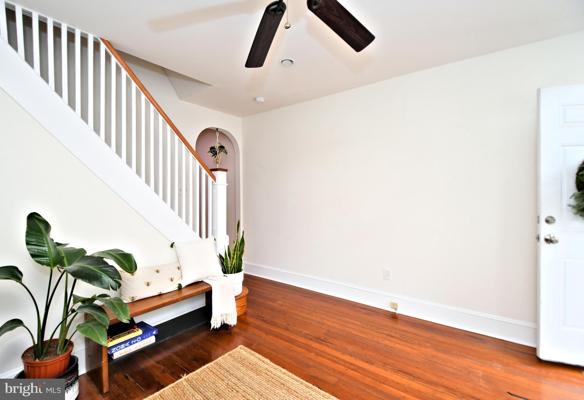 346 Carson Street Philadelphia, PA 19128 - Photo 4 of 29