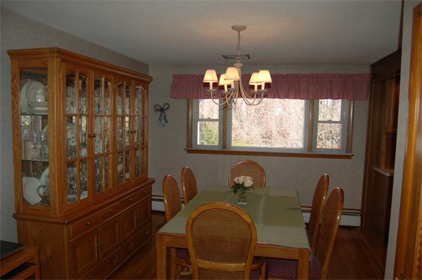 895 Main Street Reading, MA 01867 - Photo 8 of 21 Gallery Image 8