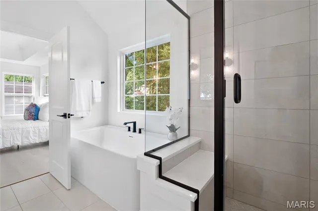 $923,500 | 2017 Woodsey Drive, Brentwood, MO 63144