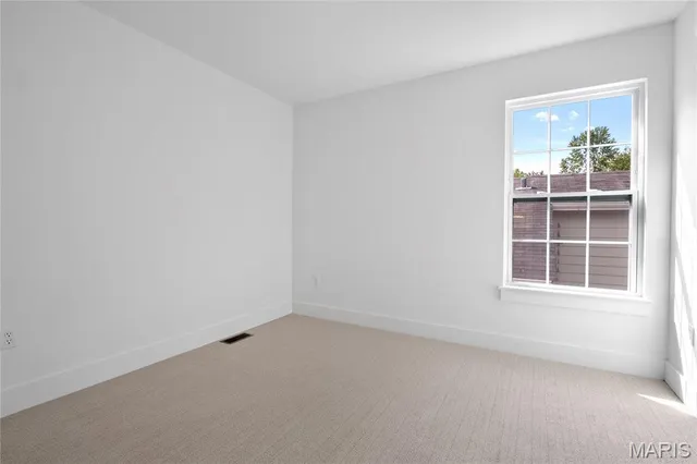 $923,500 | 2017 Woodsey Drive, Brentwood, MO 63144