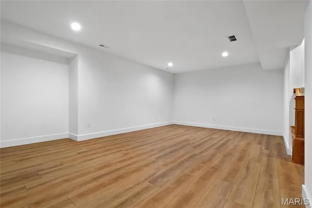 $923,500 | 2017 Woodsey Drive, Brentwood, MO 63144