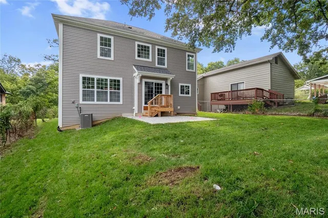 $923,500 | 2017 Woodsey Drive, Brentwood, MO 63144