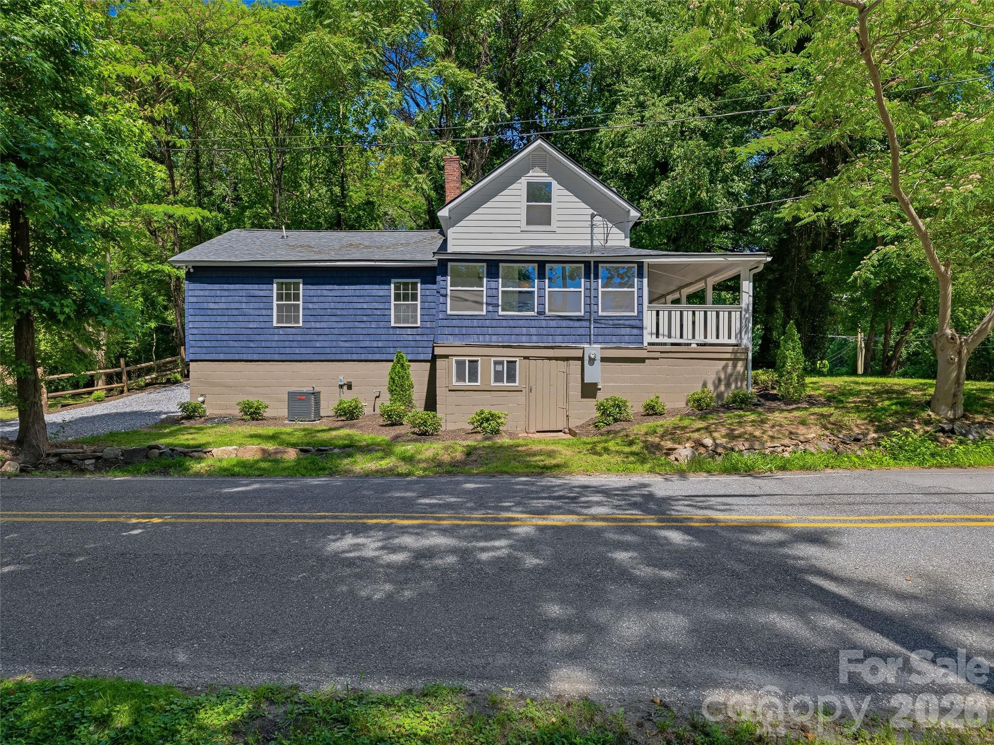 895 North Trade Street Tryon, NC 28782 - Photo 40 of 45