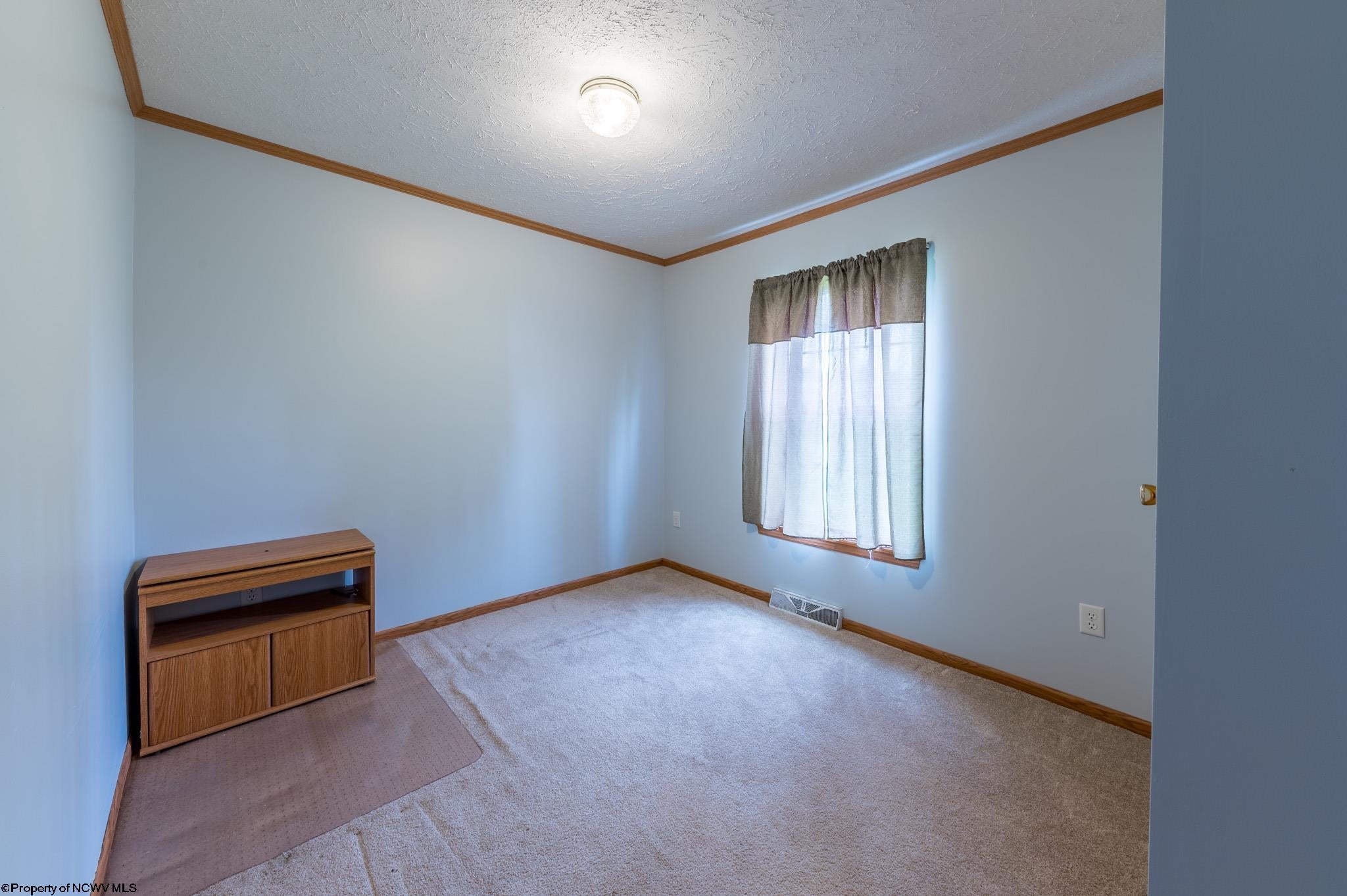 110 Fairfax Lane Reedsville, WV 26547 - Photo 11 of 30 Gallery Image 11