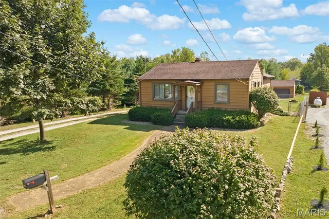 $235,000 | 4518 Drda Lane, Edwardsville, IL 62025