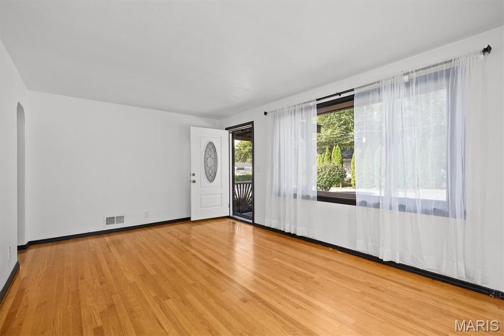 4518 Drda Lane Edwardsville, IL 62025 - Photo 5 of 38