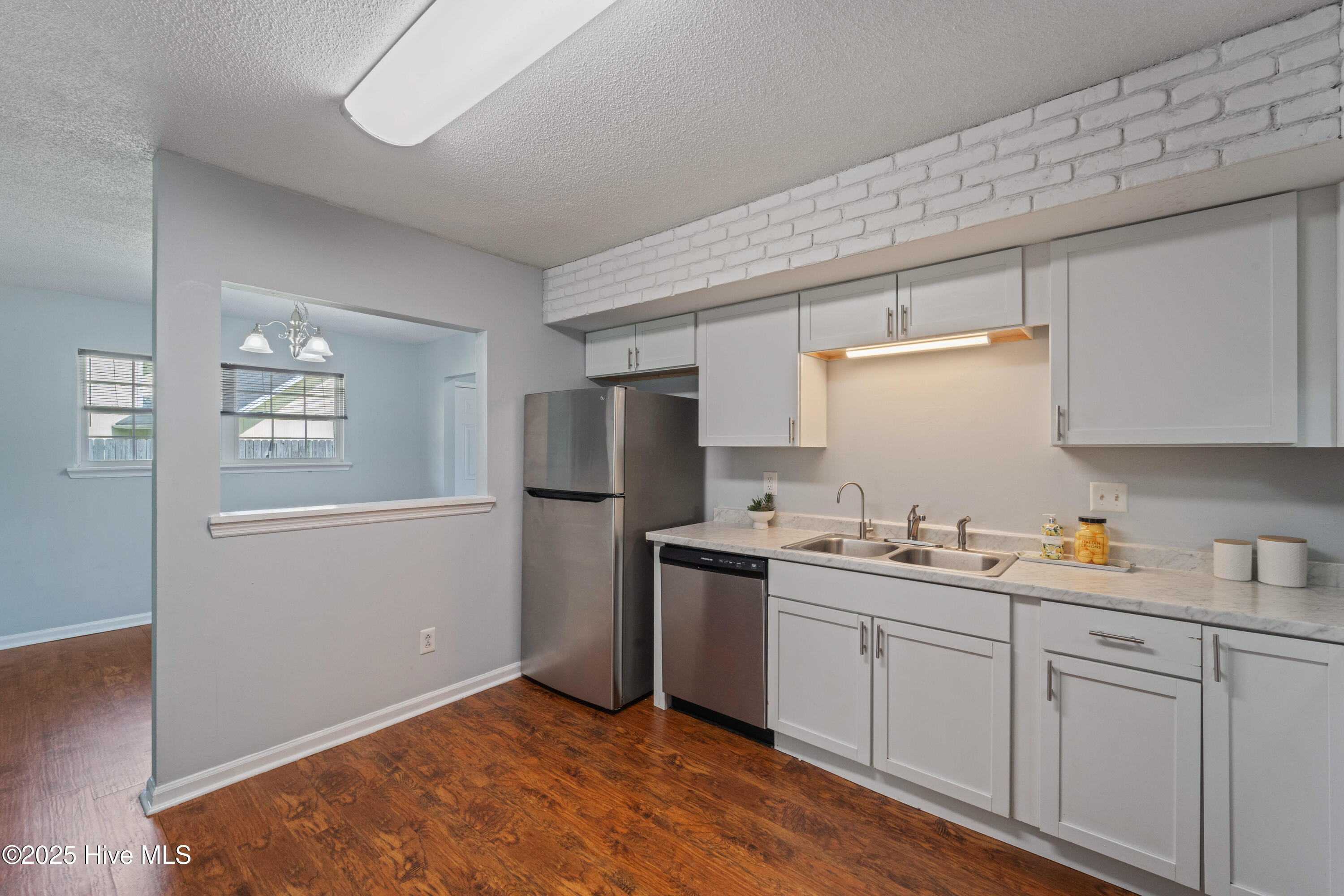 302 Dennis Road Jacksonville, NC 28546 - Photo 14 of 51 DSC00535