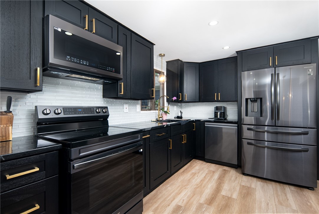 123 Lockhaven Road Warwick, RI 02889 - Photo 10 of 29 Gallery Image 10