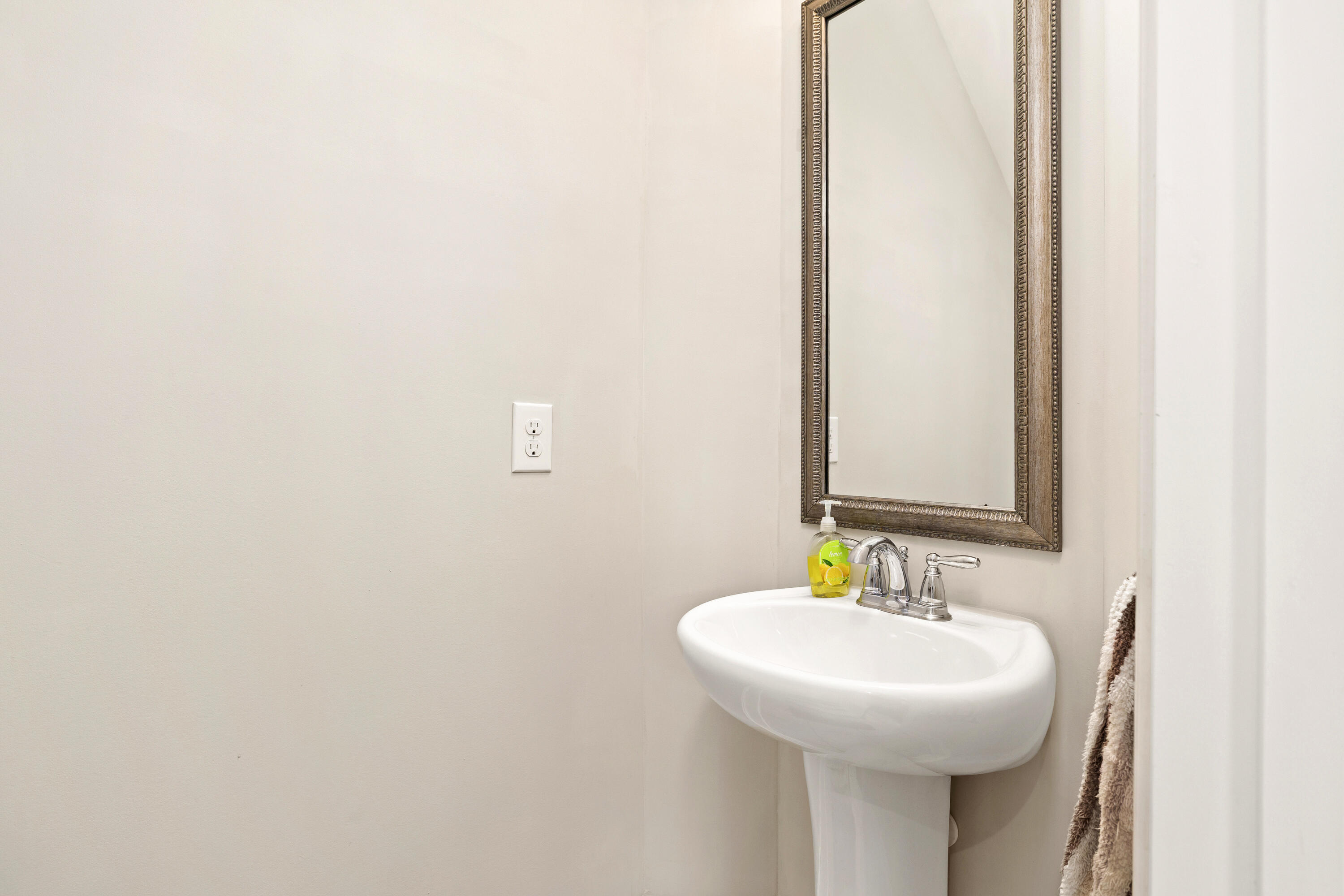 565 Curlew Circle Sumter, SC 29150 - Photo 21 of 46 1/2 bath