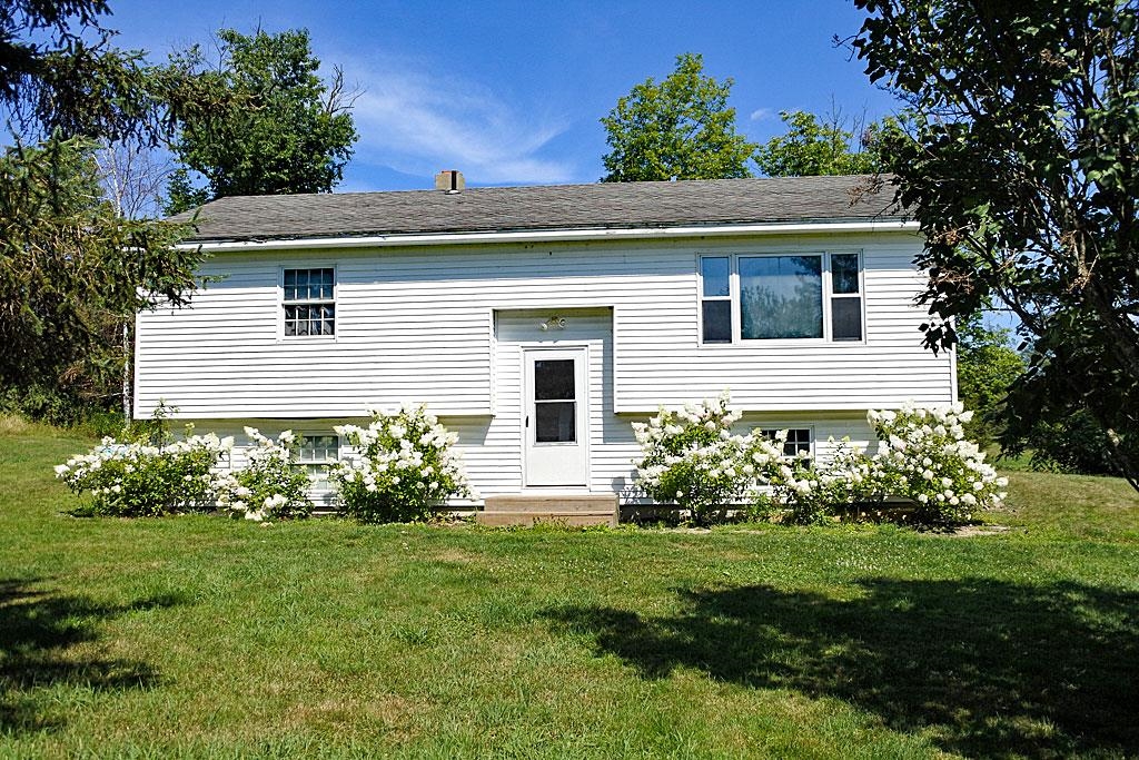 1590 Blissville Road Poultney, VT 05764 - Photo 2 of 40 Gallery Image 2