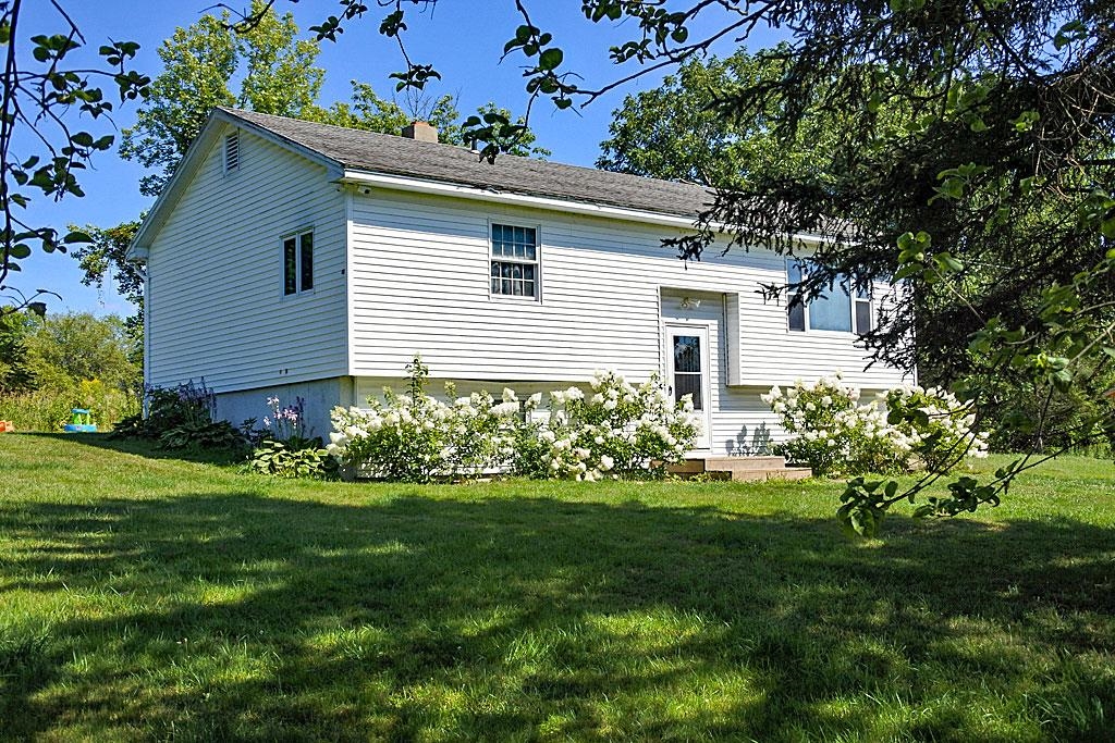 1590 Blissville Road Poultney, VT 05764 - Photo 4 of 40 Gallery Image 4