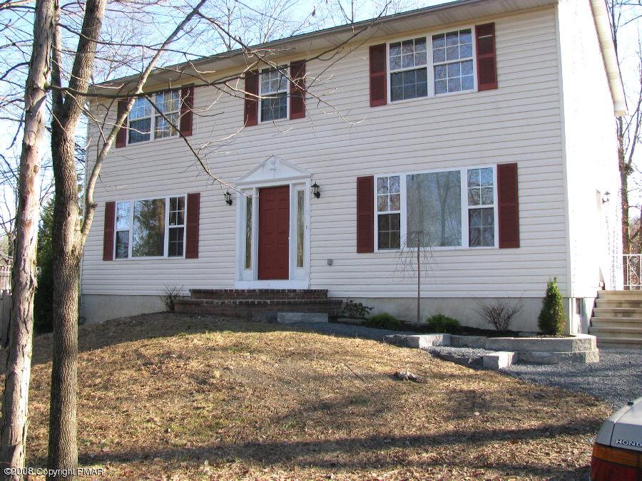 4 Pine Ridge Road East Stroudsburg, PA 18302 - Photo 1 of 12 Front