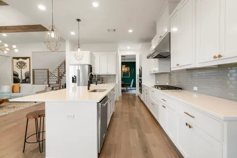 $999,999 | 288 Hazy Hills Loop, Dripping Springs, TX 78620