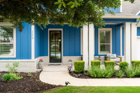$999,999 | 288 Hazy Hills Loop, Dripping Springs, TX 78620