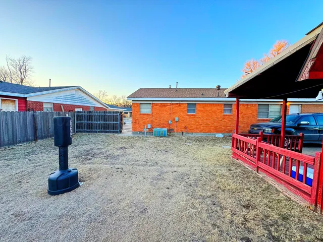 $150,000 | 1909 Eton Drive, Perryton, TX 79070
