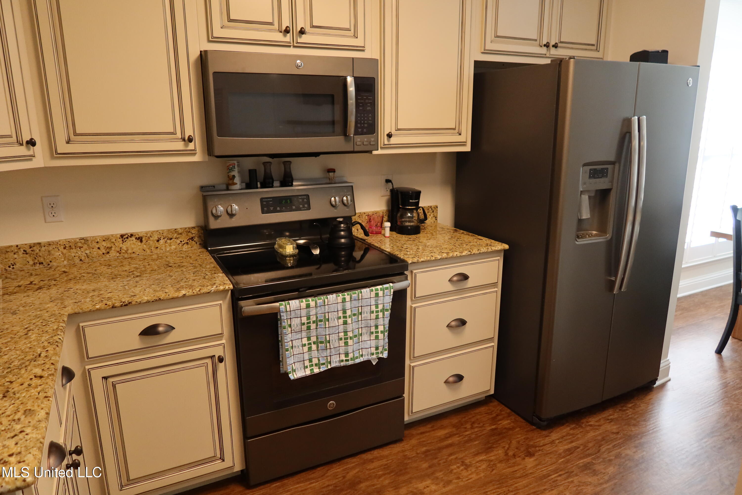 16675 John Smith Road Vancleave, MS 39565 - Photo 13 of 30 Kitchen