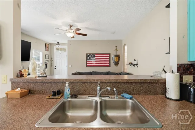 $2,400 | 135 Alexander Way, Richmond Hill, GA 31324