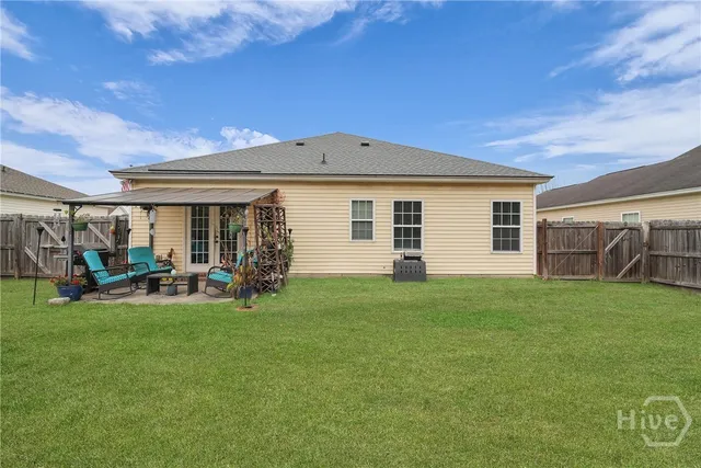 $2,400 | 135 Alexander Way, Richmond Hill, GA 31324