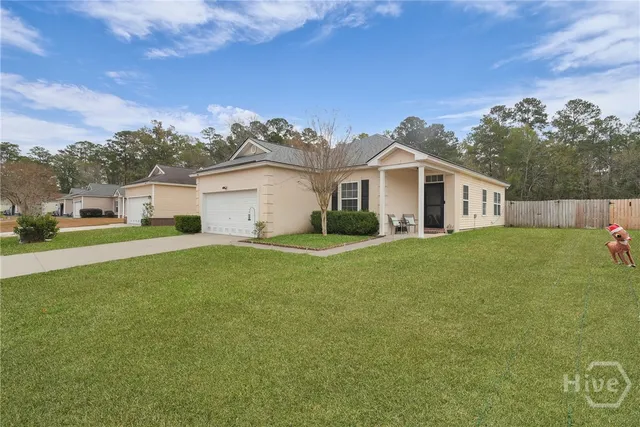 $2,400 | 135 Alexander Way, Richmond Hill, GA 31324