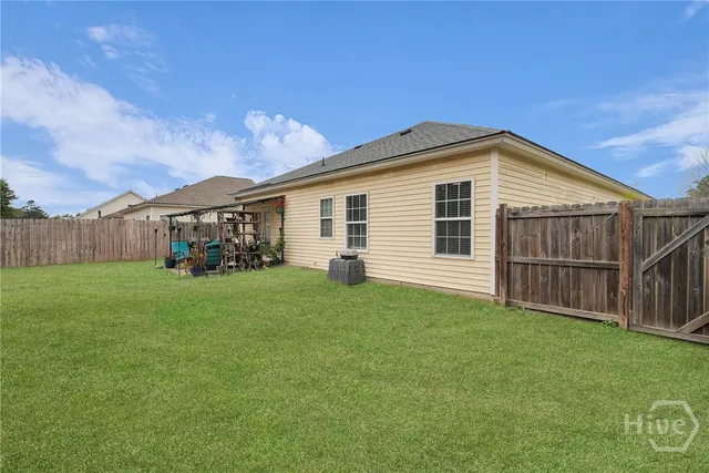 $2,400 | 135 Alexander Way, Richmond Hill, GA 31324