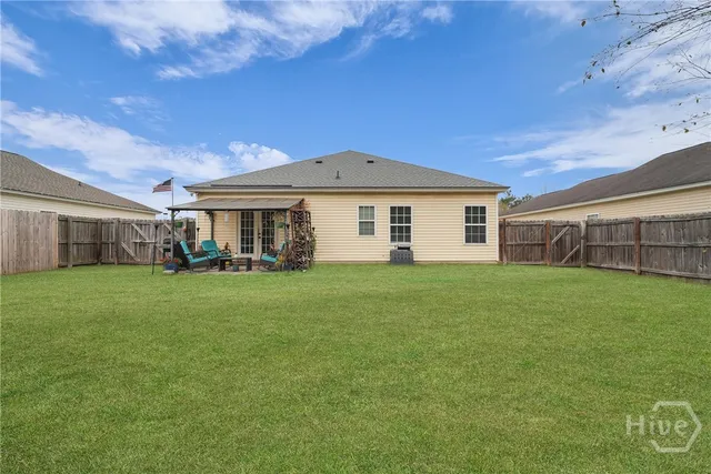 $2,400 | 135 Alexander Way, Richmond Hill, GA 31324